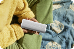 Sonos Roam SL RoamSfeer1.jpg.png Y